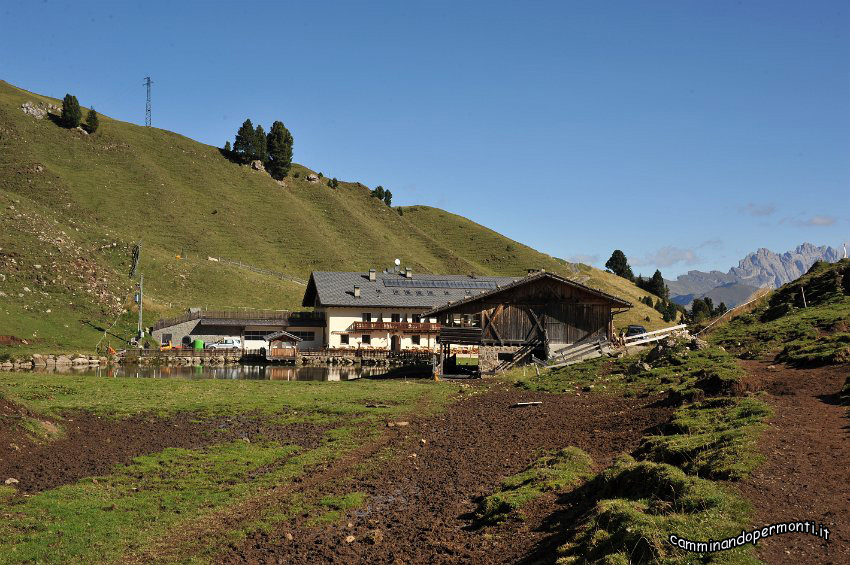 038 Rifugio Molignon.JPG